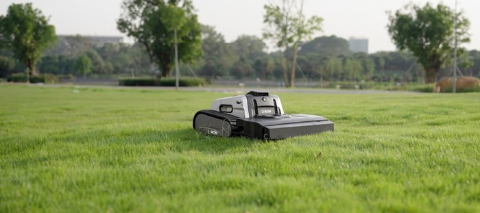 História do Lymow One: Nossa Jornada Rumo a um Cuidado de Gramados Mais Inteligente